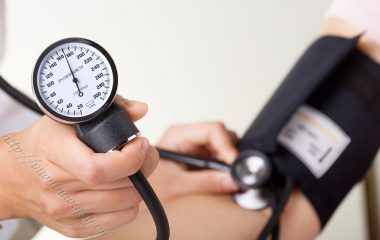 Bệnh huyết áp cao là một bệnh có chỉ số huyết áp cao hơn mức bình thường ảnh hưởng nghiêm trọng đến sức khỏe, có thể dẫn đến biến chứng đột quỵ, tai biến...